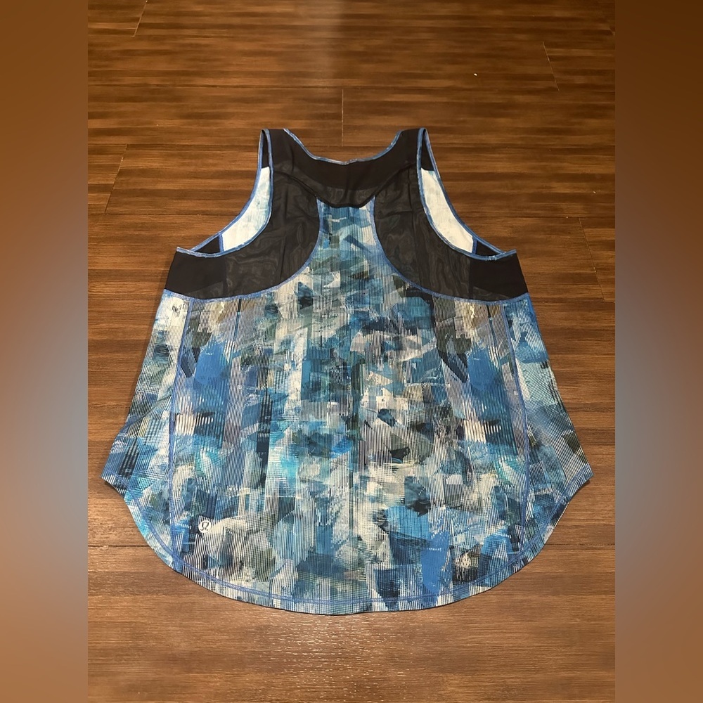 Lululemon Sculpt Tank II Sun Dazed Multi Blue / Super Dark
W1ACTS Size 12? - Picture 4 of 6
